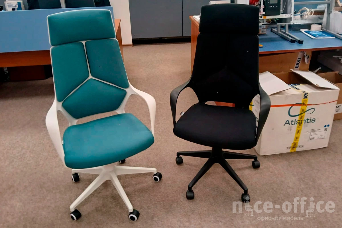 Кресло руководителя Norden IQ black Ткань, Черный фото в интерьере 1